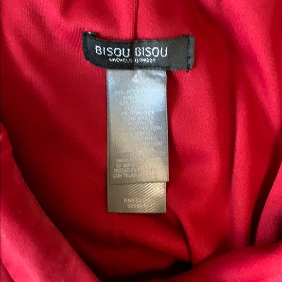 Red dress - Picture 4 of 4